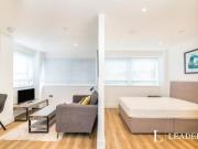 Wood Street, East Grinstead, Studio Flat For