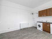 Woodchurch Road, London NW6, Room to rent, £1,000 pcm |...