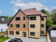 Woodcote Valley Road, Purley, 3 Bedroom Flat