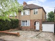 Woodford Crescent, Pinner HA5, 3 bed semi detached house...