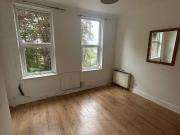 Woodland Avenue, Luton LU3, 1 bed flat to rent, £900 pcm...