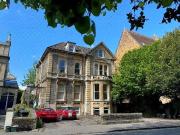 Woodland Road, Bristol BS8, 2 bed flat to rent, £1,450...