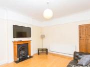 Woodlands Avenue, London, 3 Bedroom Apartment