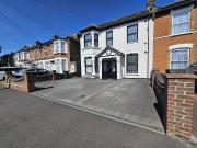 Woodlands Road, Ilford IG1, 6 bed end terrace house to...