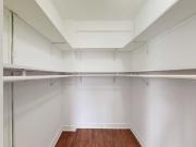 Woodlawn Terrace Studio Apartment for Rent at 4726 S...