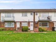 Woodley, Selsdon Avenue, Reading, 2 Bedroom Maisonette