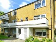 Woodmansterne Lane, Banstead, 2 Bedroom Apartment