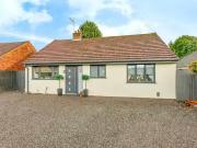 Woodroyd Gardens, Horley