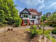 Woodroyd House, Woodroyd Close, 3 Bedroom Flat