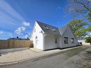 Woodside Grove, Pembroke, 2 Bedroom Bungalow