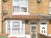 Woodstock Road, London E7 3 bed flat to rent £2,200 pcm...