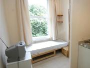Woodthorpe Road, London, SW15 6UQ, United Kingdom |...