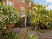 Woodville Gardens, London, 5 Bedroom Town
