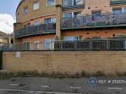 Wooldridge Close, London, Studio Flat For