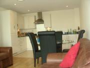 Worcester Road, Cowley UB8, 2 bed flat to rent, £1,600...