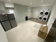 Work at One Utama mall Zero Deposit Room + Private...