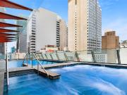 World Class Luxury Above the Sydney Skyline