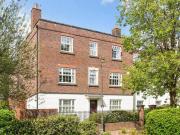 Worthing Road, Horsham, 2 Bedroom Flat