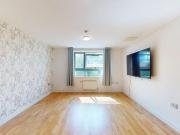 Wow 1 bed home in cosy chingford block Ideal