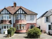 Wren Avenue NW2, 4 bed detached house to rent, £4,495...