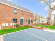 Wrexham Road, Noak Hill RM3, 4 bed terraced house to...