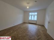 WUNDERBAR SANIERTE ALTBAUWOHNUNG 3 Zimmer in Elisabeth...