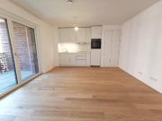 Wunderbare 2 Zimmer Wohnung mit Balkon nahe Kardinal...