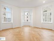 Wunderschön sanierte 4 Zimmer Wohnung in Toplage