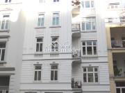 Wunderschöne 2 Zimmer Altbauwohnung mit Balkon