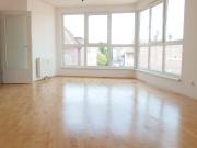 Wunderschöne 2 Zimmer Dachgeschosswohnung Nähe U4/U6...