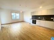 Wunderschöne 2 Zimmerwohnung mit Freifläche