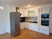 Wunderschöne 3 Zimmer Wohnung Nähe Kagraner Platz U1 zu...