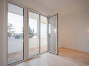 WUNDERSCHÖNE 4 ZIMMER WOHNUNG MIT SONNIGER LOGGIA