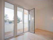 WUNDERSCHÖNE 4 ZIMMER WOHNUNG MIT SONNIGER LOGGIA