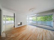 Wunderschöne 4 Zimmer Wohnung mit Terrasse und 2 Balkonen