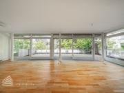 Wunderschöne 4 Zimmer Wohnung mit Terrasse und 2 Balkonen