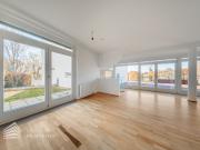 Wunderschöne 4 Zimmer Wohnung mit Terrasse und Garten