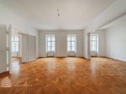 Wunderschöne 5 Zimmer Wohnung, Nähe Schillerplatz