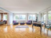 Wunderschöne 8 Zimmer Wohnung in einer Luxusresidenz
