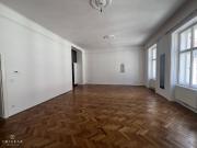 Wunderschöne Altbauwohnung hinter der Votivkirche...
