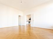 Wunderschöne Altbauwohnung im Waldstrassenviertel