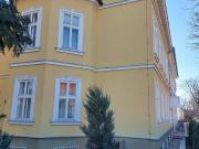 WUNDERSCHÖNE ALTBAUWOHNUNG IN EINER REPRÄSENTATIVEN VILLA