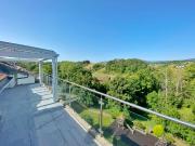 Wunderschöne Attika mit Terrasse