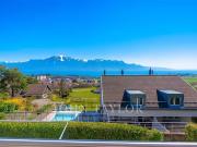 Wunderschöne Doppelhaushälfte mit See und Bergblick