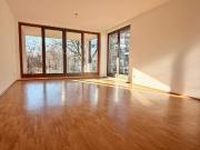 Wunderschöne Familienwohnung mit TG Stellplatz in Pankow...