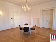 Wunderschöne, großzügige Altbauwohnung im Herzen von Graz