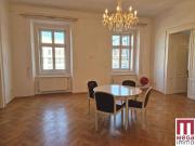 Wunderschöne, großzügige Altbauwohnung im Herzen von Graz