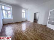 Wunderschöne helle 3 Zimmer Altbauwohnung mit neuer...