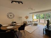 Wunderschöne, neu sanierte 3 Zimmer Wohnung mit...