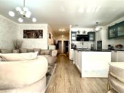 Wunderschöne, renovierte 4,5 Zimmer Wohnung in Meyrin